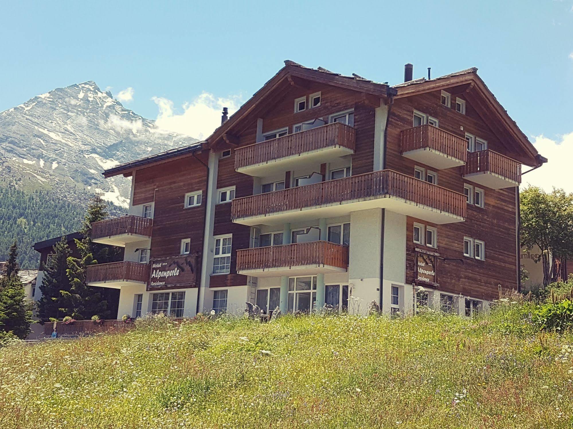 Hotel Alpenperle Saas-Fee Ngoại thất bức ảnh