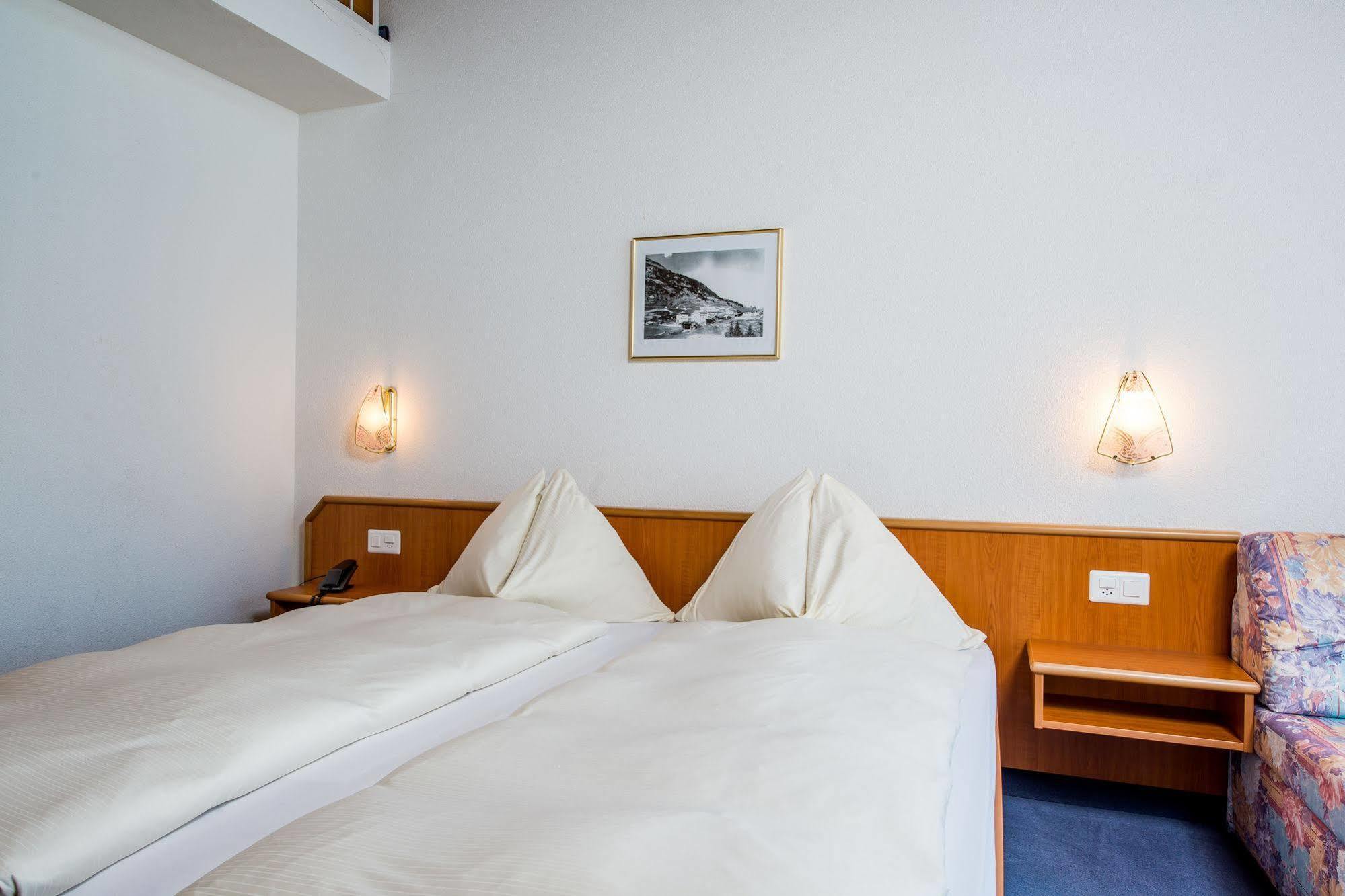 Hotel Alpenperle Saas-Fee Ngoại thất bức ảnh