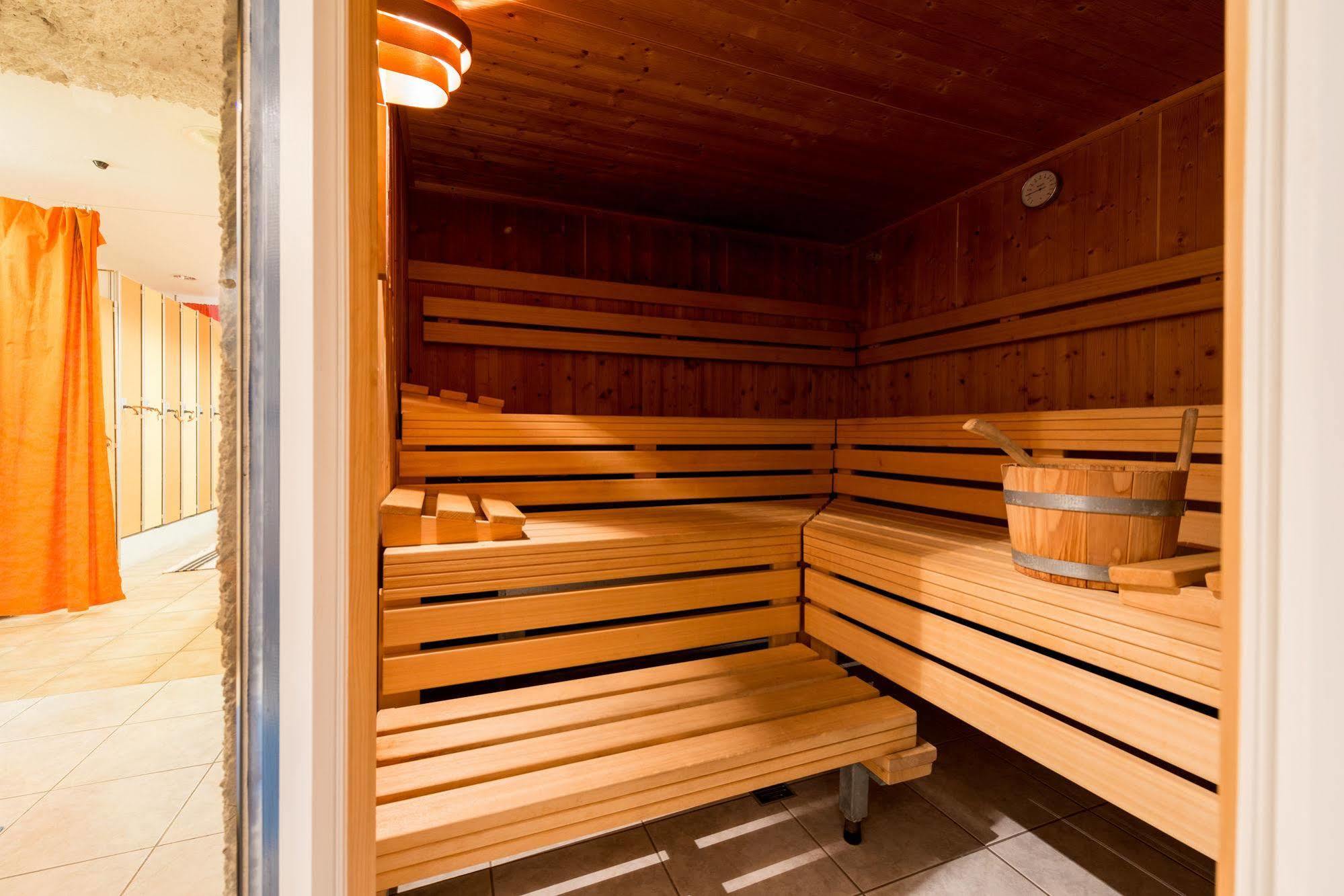 Hotel Alpenperle Saas-Fee Ngoại thất bức ảnh